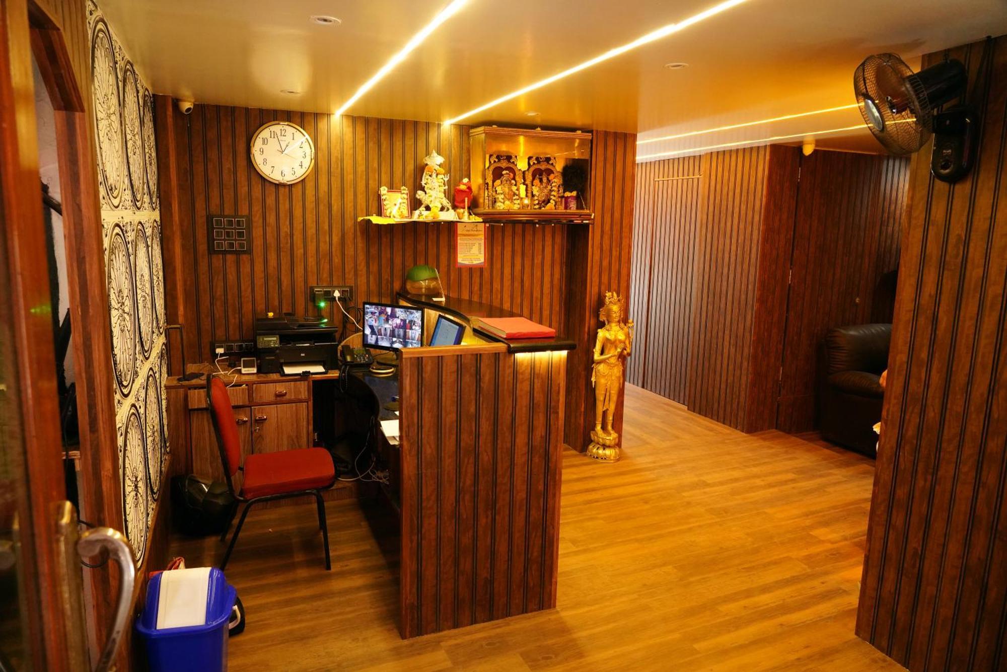 Hotel Padma Krishna 浦那 外观 照片